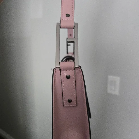 Guess Y2K Light Pink Shoulder Bag - Picture 3 of 8